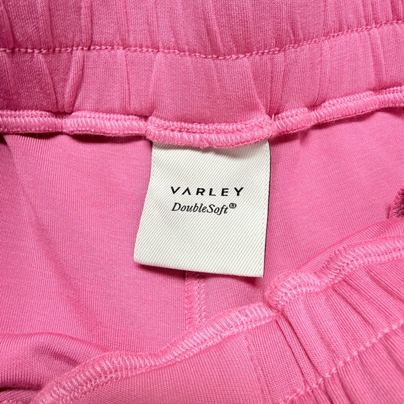 Varley Ollie High-Rise Short 3.5'' in pink - Picture 11 of 12